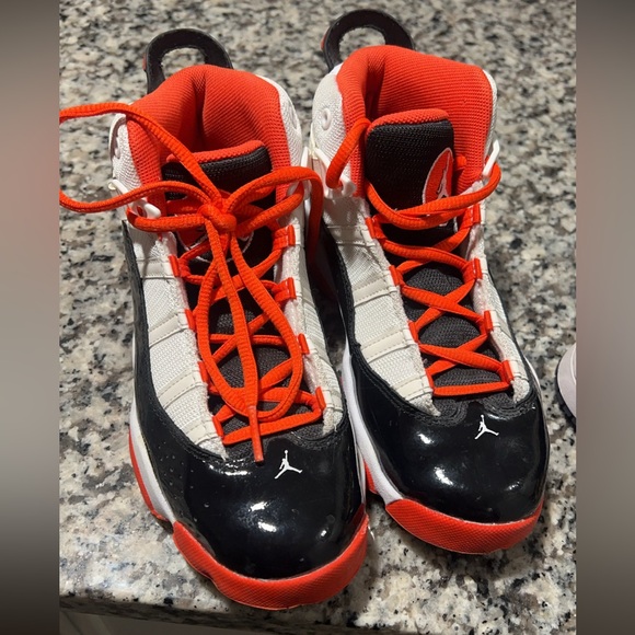 Jordan 6 Rings - Picture 3 of 5